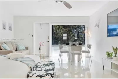 333 Palm St, Hollywood, FL 33019 - Photo 33