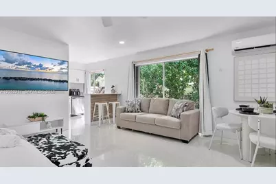 333 Palm St, Hollywood, FL 33019 - Photo 5