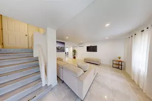 1904 SW 28th St, Fort Lauderdale, FL 33315 - Photo 1