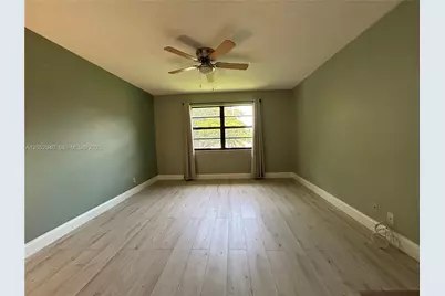 200 Gate Rd #202, Hollywood, FL 33024 - Photo 9