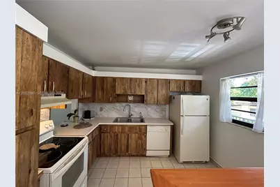 200 Gate Rd #202, Hollywood, FL 33024 - Photo 5