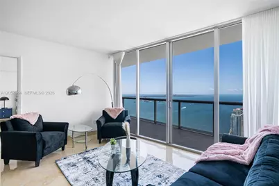 495 Brickell #5705, Miami, FL 33131 - Photo 9
