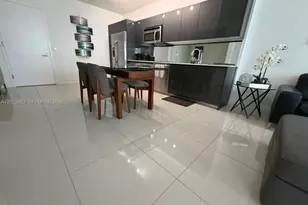31 SE 6th St, Miami, FL 33131 - Photo 5