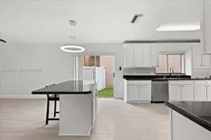 7685 NW 62nd Way, Parkland, FL 33067 - Photo 17