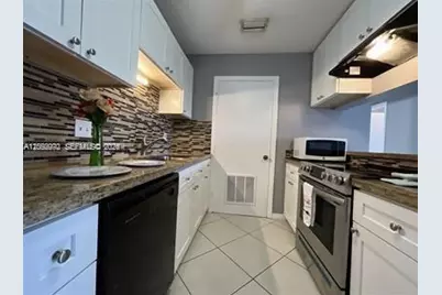 2313 N Congress Ave #34, Boynton Beach, FL 33426 - Photo 1