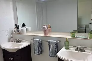 6305 Gage Pl, Miami Lakes, FL 33014 - Photo 23