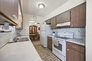 225 NW 15th St, Homestead, FL 33030 - Photo 11