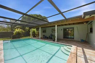 225 NW 15th St, Homestead, FL 33030 - Photo 23