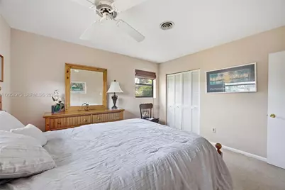 225 NW 15th St, Homestead, FL 33030 - Photo 15
