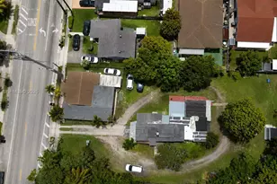 765 W 23rd St, Hialeah, FL 33010 - Photo 9