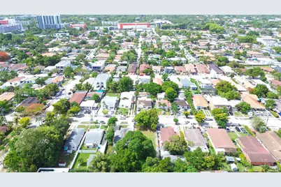 3123 SW 25th Ter #FRONT, Miami, FL 33133 - Photo 5