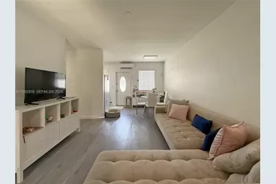 3123 SW 25th Ter #FRONT, Miami, FL 33133 - Photo 15