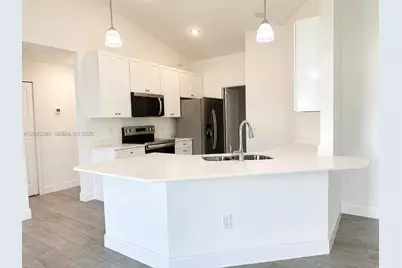 2711 20th Street SW #2711, Lehigh Acres, FL 33976 - Photo 3