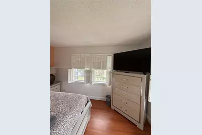 5961 N Falls Cir Dr #408, Lauderhill, FL 33319 - Photo 9