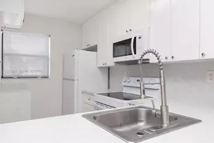 6854 NW 173rd Dr, Hialeah, FL 33015 - Photo 15