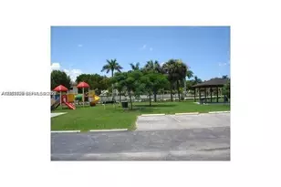6854 NW 173rd Dr, Hialeah, FL 33015 - Photo 33