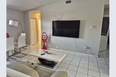 7818 W 34th Ln #25-201, Hialeah, FL 33018 - Photo 3