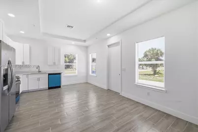 195 Rotonda #C, Port Charlotte, FL 33947 - Photo 7