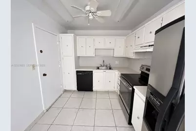 3800 S Ocean Dr #1518, Hollywood, FL 33019 - Photo 5