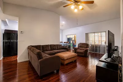 940 NE 212th Ter #940-01, Miami, FL 33179 - Photo 19