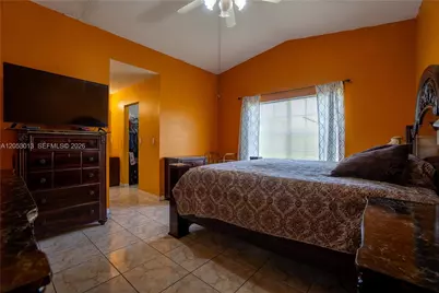 940 NE 212th Ter #940-01, Miami, FL 33179 - Photo 7