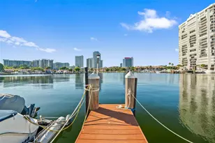 600 Three Islands Boulevard, Hallandale Beach, FL 33009 - Photo 31