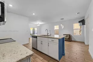 501 NE 6th Ct, Florida City, FL 33034 - Photo 15