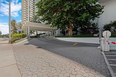 5701 Collins Ave #1707, Miami Beach, FL 33140 - Photo 51