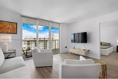 5701 Collins Ave #1707, Miami Beach, FL 33140 - Photo 9