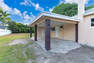 559 NW 2nd St, Florida City, FL 33034 - Photo 7