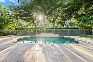 2497 Bay Isle Dr, Weston, FL 33327 - Photo 39