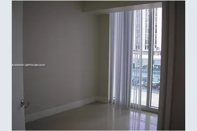 41 SE 5th St #402, Miami, FL 33131 - Photo 9