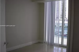 41 SE 5th St, Miami, FL 33131 - Photo 9