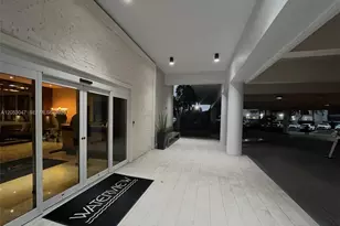 20505 E Country Club Dr, Aventura, FL 33180 - Photo 13