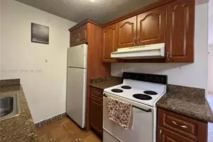 7208 Fairway Dr, Miami Lakes, FL 33014 - Photo 5