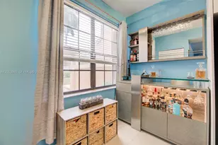 11856 NW 11th St, Pembroke Pines, FL 33026 - Photo 9