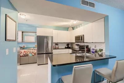 11856 NW 11th St #11856, Pembroke Pines, FL 33026 - Photo 5