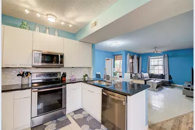 11856 NW 11th St #11856, Pembroke Pines, FL 33026 - Photo 7