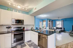 11856 NW 11th St, Pembroke Pines, FL 33026 - Photo 7