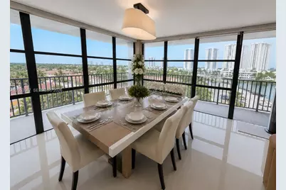 1000 Parkview Dr #710, Hallandale Beach, FL 33009 - Photo 3
