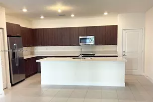 4576 NW 83rd Path, Doral, FL 33166 - Photo 3