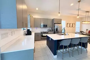 3258 W 99th Pl, Hialeah, FL 33018 - Photo 11