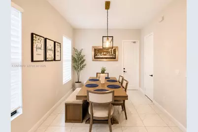 3258 W 99th Pl, Hialeah, FL 33018 - Photo 13