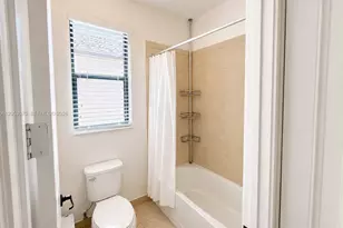 3258 W 99th Pl, Hialeah, FL 33018 - Photo 25