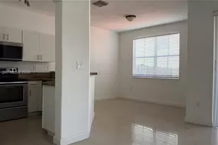 11461 NW 76th St, Doral, FL 33178 - Photo 17