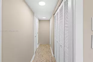 11166 NW 37th St, Sunrise, FL 33351 - Photo 19