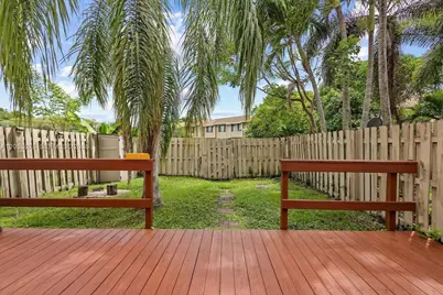 11166 NW 37th St, Sunrise, FL 33351 - Photo 29