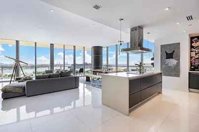 1100 Biscayne Blvd #1501, Miami, FL 33132 - Photo 7
