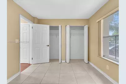 7249 NW 1st Mnr, Plantation, FL 33317 - Photo 17