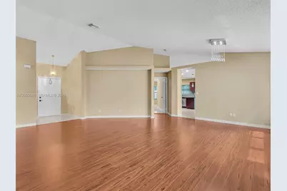 7249 NW 1st Mnr, Plantation, FL 33317 - Photo 9